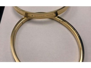 اساور مايكل كورس