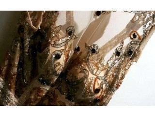 فستان حفلات للبيع