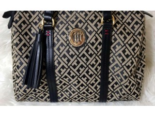 
                        Tommy Hilfiger Satchel                                            