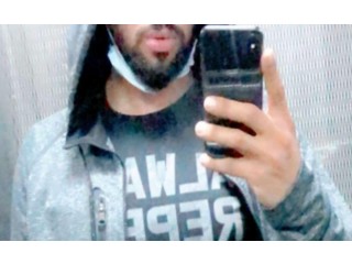 
                        مدرب لياقه بدنيه وبوكسينك.                                            