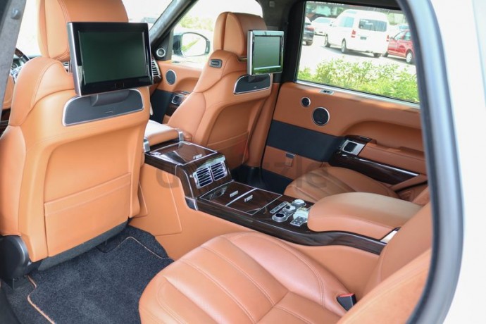 range-rover-autobiography-long-2015-big-0