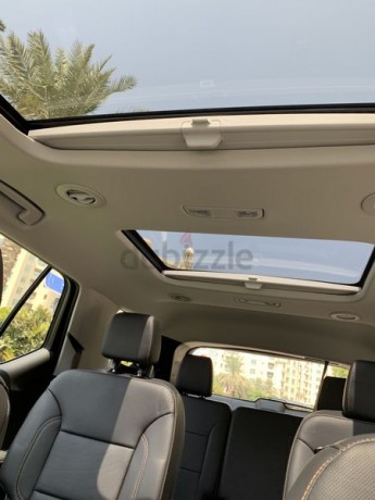 2019-traverse-ltz-premier-like-new-fully-loaded-dropped-price-due-to-financial-reasons-big-5
