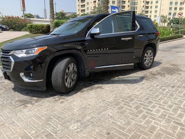 2019-traverse-ltz-premier-like-new-fully-loaded-dropped-price-due-to-financial-reasons-big-1