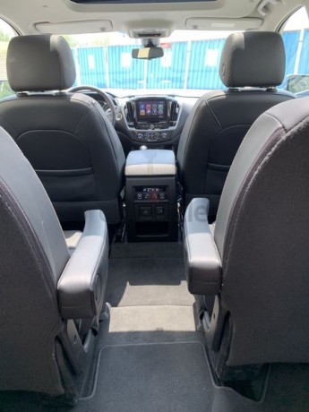 2019-traverse-ltz-premier-like-new-fully-loaded-dropped-price-due-to-financial-reasons-big-0