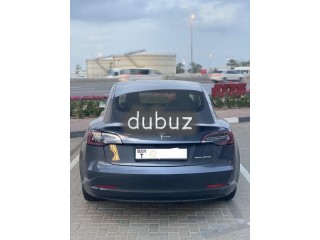 
                            
                            2020 Long Range Metalic Grey  Black Interior with Accessories Tesla 2028 Warranty
                            
                        