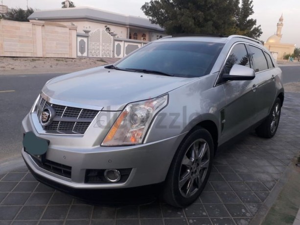 amazing-car-cadillac-srx-2011-gccfull-option-clean-car-big-14