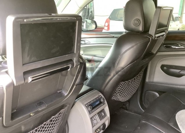 amazing-car-cadillac-srx-2011-gccfull-option-clean-car-big-2