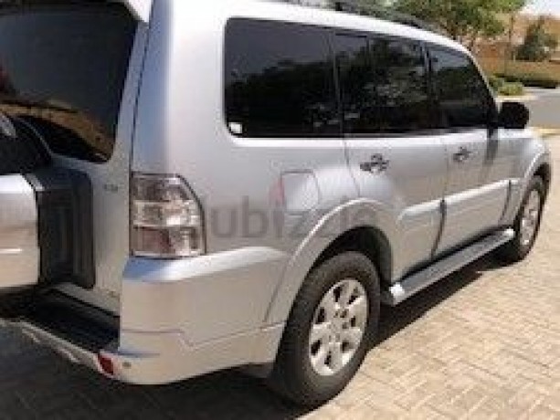amazing-family-car-mitsubishi-pajero-2014-gls-v6-big-4