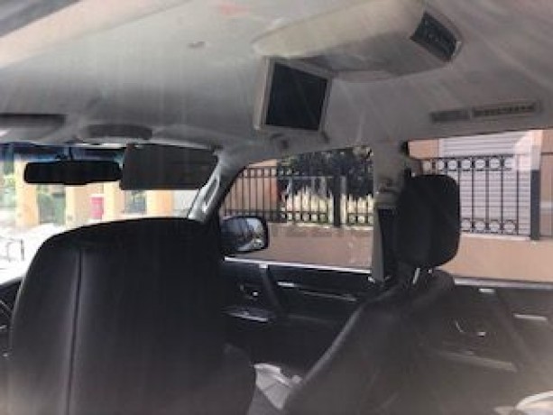 amazing-family-car-mitsubishi-pajero-2014-gls-v6-big-0