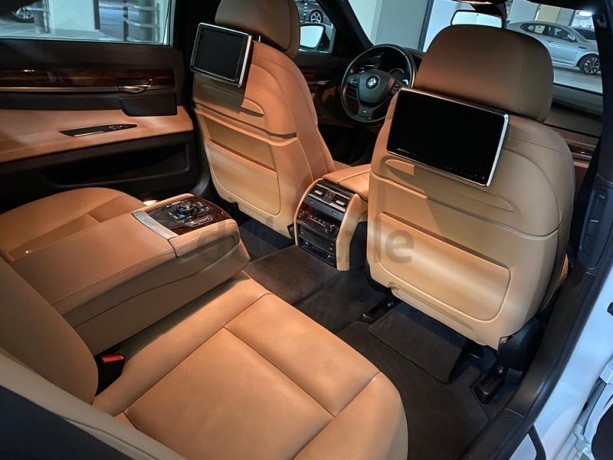 special-bmw-740li-v6-turbo-radar-night-vision-cooling-seats-500-accidents-free-screens-big-4