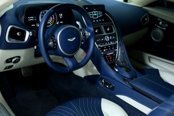 astin-martin-db11-2017-launch-edition-gcc-warranty-till-jan-2020-or-unlimited-km-big-8