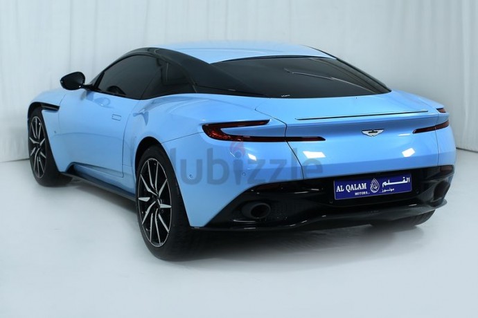 astin-martin-db11-2017-launch-edition-gcc-warranty-till-jan-2020-or-unlimited-km-big-3