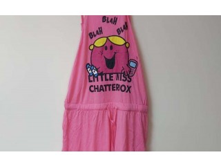 ملابس نسائية من أرقي الماركات الأصلية