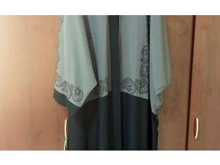 
                        Beautiful Abaya                                            