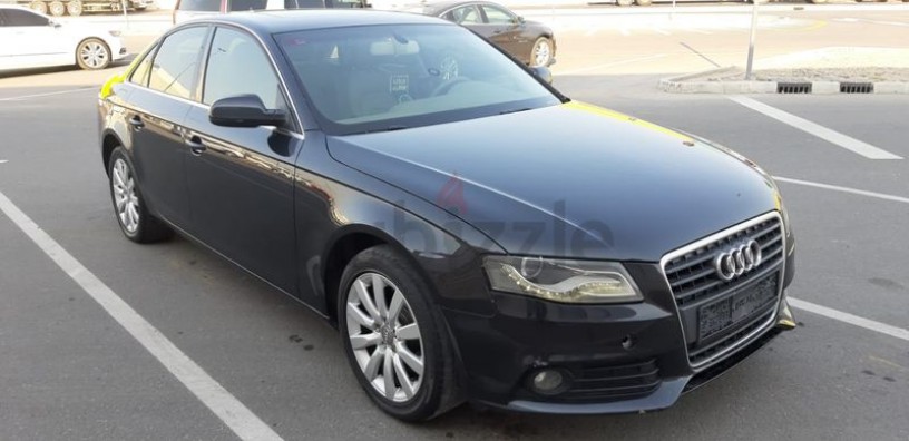 audi-a4-gcc-immaculate-condition-big-4