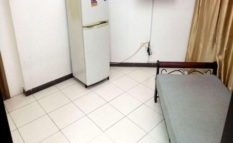 skn-llmshark-llshbab-aajman-sharaa-alshykh-khlyf-aaalan-rkm-02-304-d-big-2