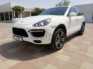 
                            
                            IMMACULATE PORSCHE CAYENNE TURBO
                            
                        