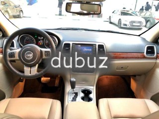 
                            
                            Jeep Grand Cherokee // Limited // Full Options // Full Service ( Like New)
                            
                        