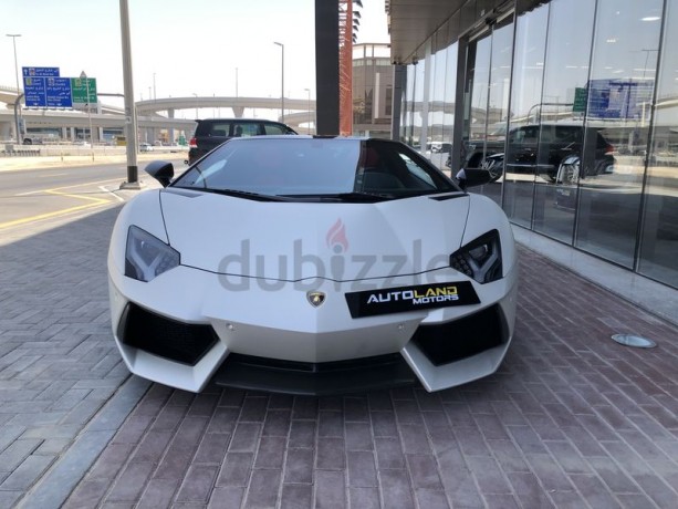 lamborghini-aventador-roadster-gcc-big-10