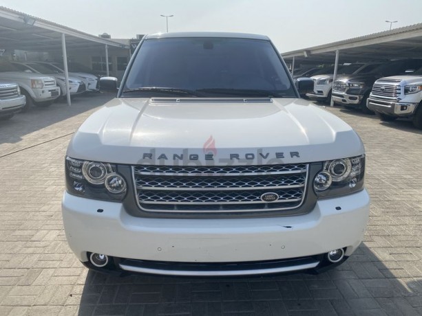 range-rover-vogue-supercharged-gcc-big-13
