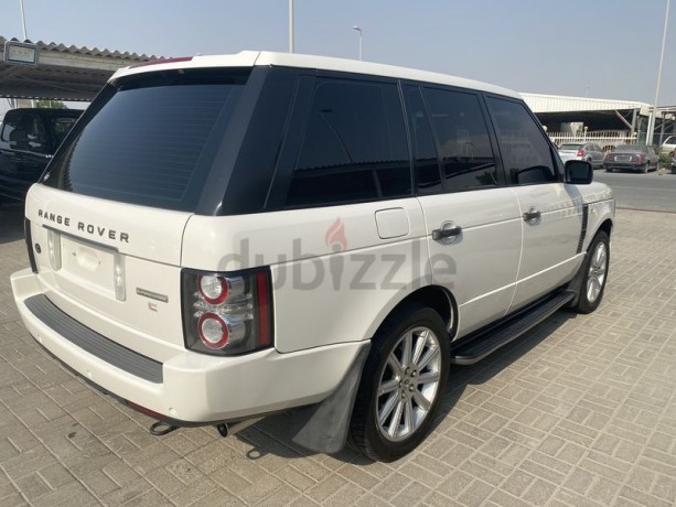 range-rover-vogue-supercharged-gcc-big-10
