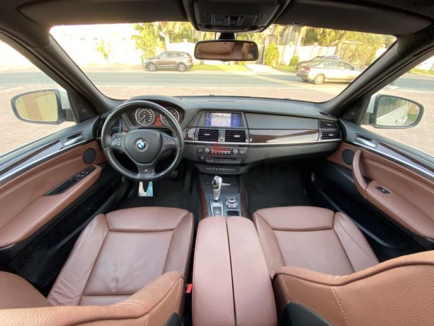 very-low-mileage-bmw-x5m-50only-63k-kmgcc-2-keys-big-4