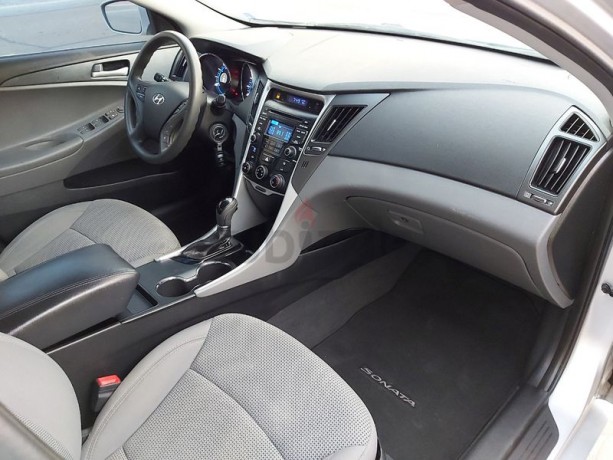 hyundai-sonata-2014mid-optioncruise-controlperfect-condition-big-3