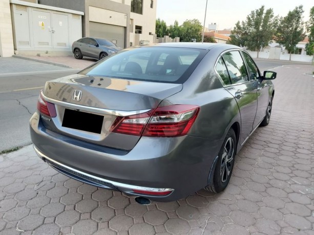 honda-accord-2017mid-optionfresh-importperfect-condition-big-5