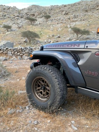 2019-rubicon-under-warranty-with-many-accessories-big-0