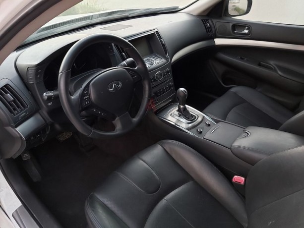 infiniti-q40-2015v6top-optionsunroofleather-seatsfresh-import-big-6