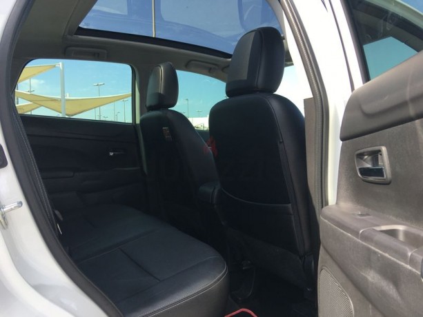 mitsubishi-asx-glx-4wd-moonroof-big-8