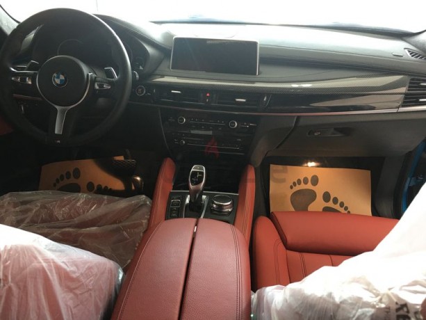 bmw-x6-m-kit-gcc-v6-35l-under-dealer-warranty-accident-free-big-4