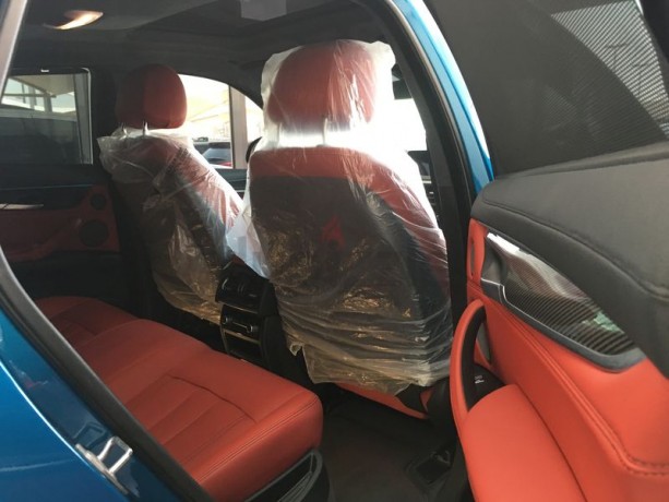 bmw-x6-m-kit-gcc-v6-35l-under-dealer-warranty-accident-free-big-0
