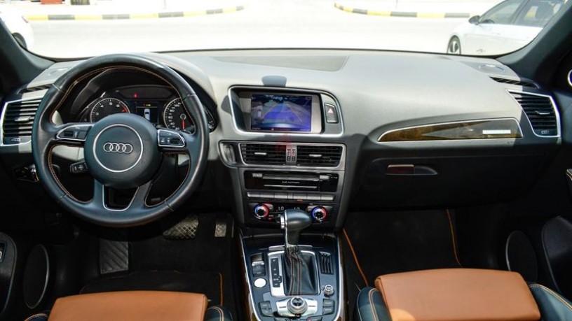 audi-q5-sline-v6-30l-gcc-accident-free-no-paint-big-1