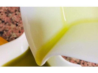 
                        زيت زيتون فلسطيني اصلي                                            