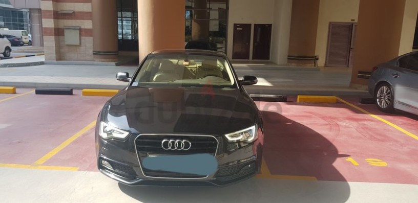 audi-a5-coupe-black-exterior-beige-interior-big-6