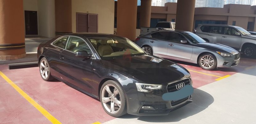 audi-a5-coupe-black-exterior-beige-interior-big-5