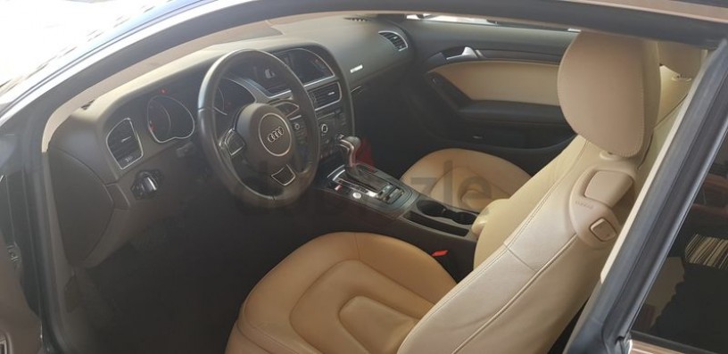 audi-a5-coupe-black-exterior-beige-interior-big-4