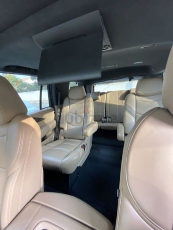 urgent-cadillac-escaladedriven-by-a-ladyflawlessservicewarrantyonly-18000-km-big-4