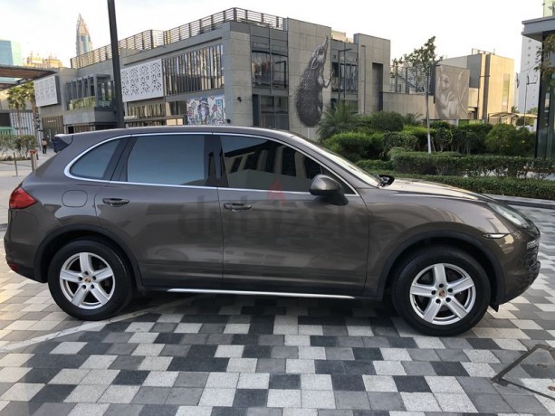 2013-porsche-cayenne-36l-v6-gcc-serviced-only-with-porsche-big-7