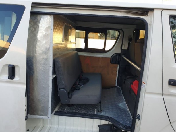 low-km-2015-toyota-hiace-glx-gcc-with-full-service-history-big-0