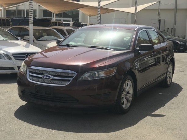 ford-taurus-2012-gcc-big-12