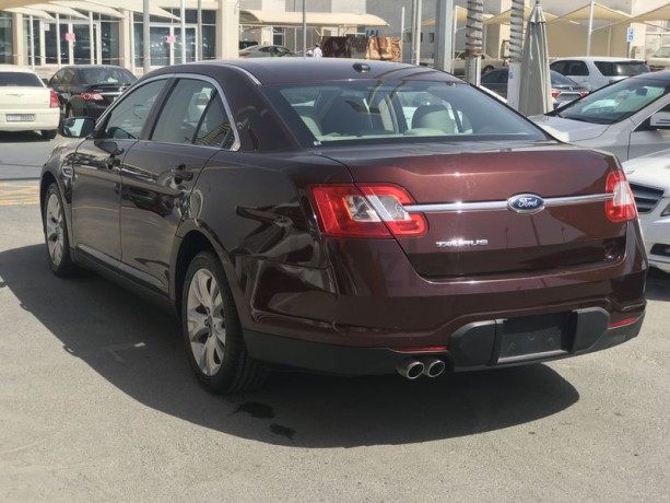 ford-taurus-2012-gcc-big-4