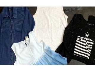 
                        اكثر من 15 قطعه ملابس للبنات Size 9                                            