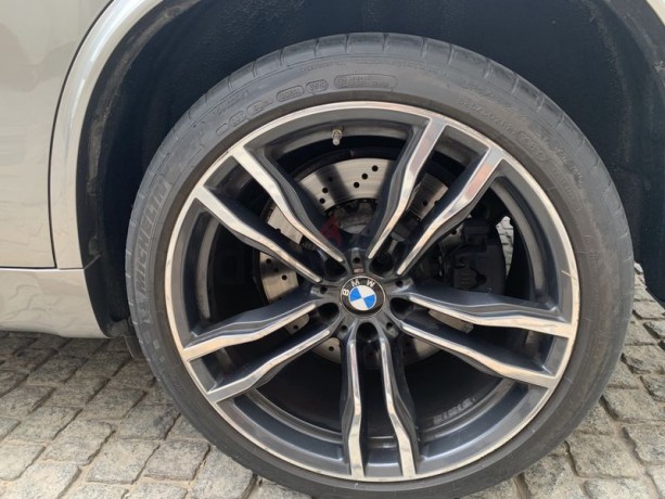 price-reduced-bmw-x5-m-44l-expat-owner-gcc-specs-big-13