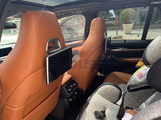 price-reduced-bmw-x5-m-44l-expat-owner-gcc-specs-big-12