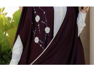 
                        بشت نسائي مع القطعه التحتيه                                            