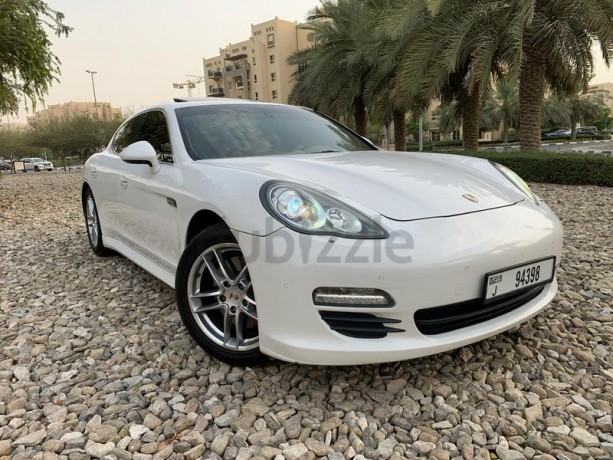 extra-clean-2010-porsche-panamera-s-big-3