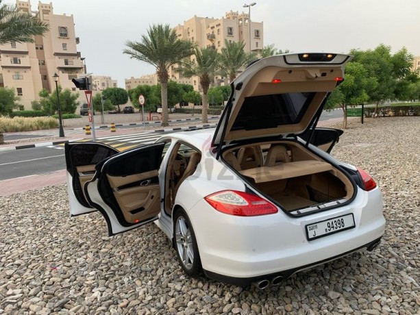 extra-clean-2010-porsche-panamera-s-big-0