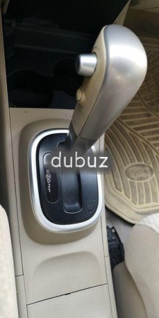 nissan-tiida-2013-perfect-condition-big-4